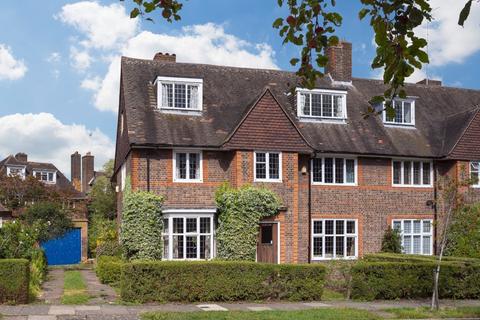 6 bedroom semi-detached house for sale - Southway, Hampstead Garden Suburb, London, NW11