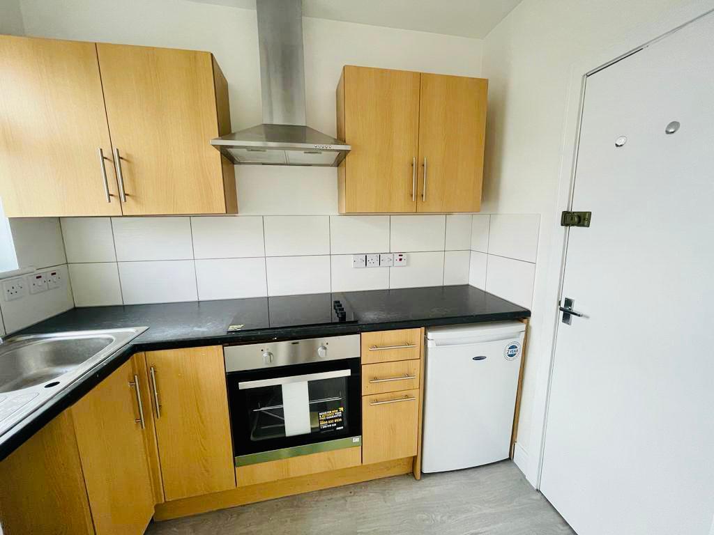 Amazing self contained studio next to brent cross