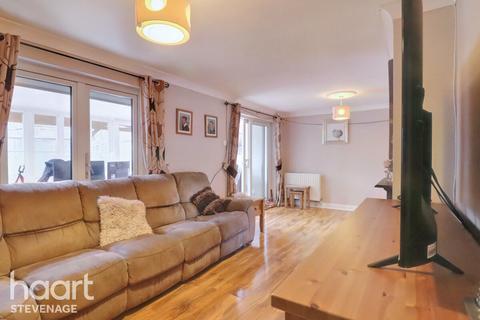 36 Ashdown Road, Stevenage, SG2 8TY