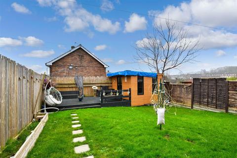 103 Bligh Way, Strood, Rochester, ME2 2XF