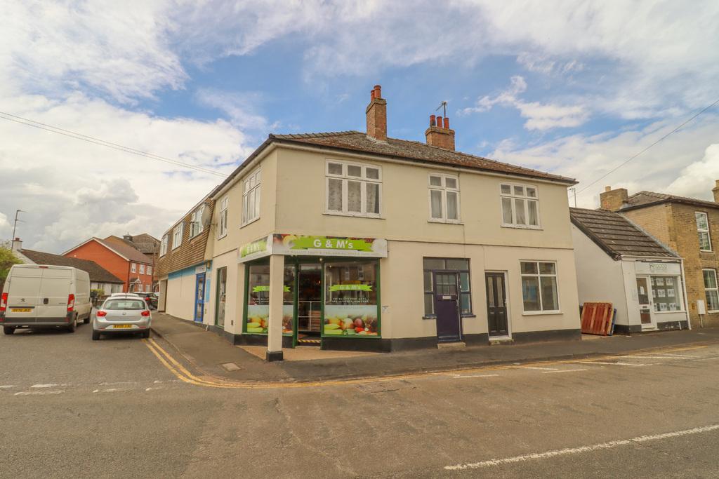 The Flat, 1 Pratt Street, Soham, Ely, Cambridgeshire 4 bed flat for