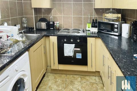 2 bedroom terraced house to rent, Clare Hill, Huddersfield, HD1