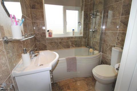 139 Avondale Road, Ipswich, IP3 9LA