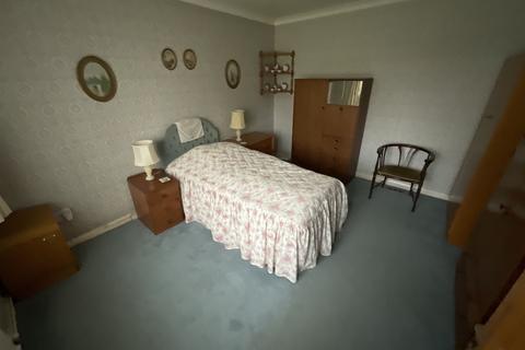 4 bedroom detached bungalow for sale - Sole Farm Road, Bookham, Leatherhead, Surrey