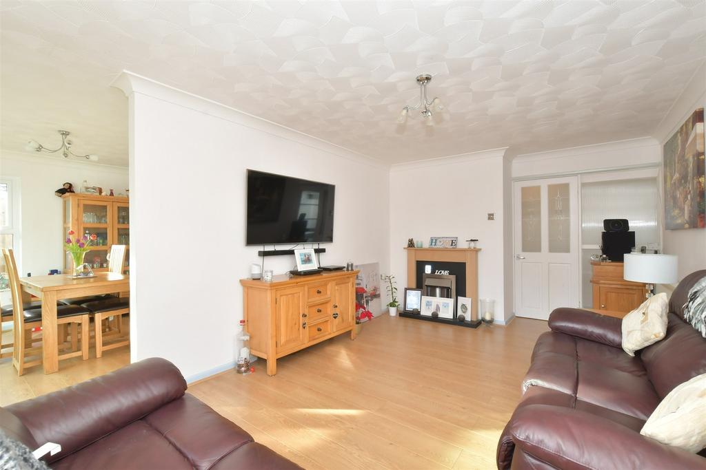 Whitecross Avenue, Shanklin, Isle of... 2 bed detached bungalow £325,000