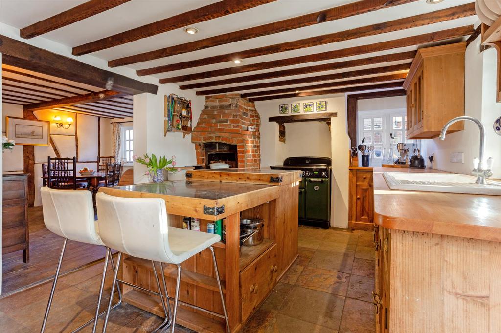 Queen Street, Twyford, Winchester, Hampshire, SO21 4 bed detached house