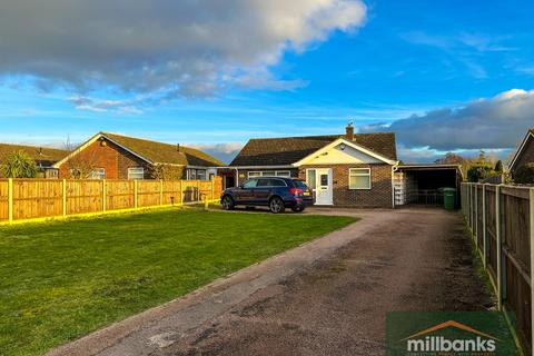 58 Cedar Drive, Attleborough, NR17 2EY