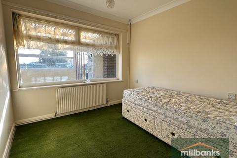 58 Cedar Drive, Attleborough, NR17 2EY