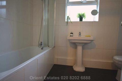 44 Babington Road, London, NW4 4LD
