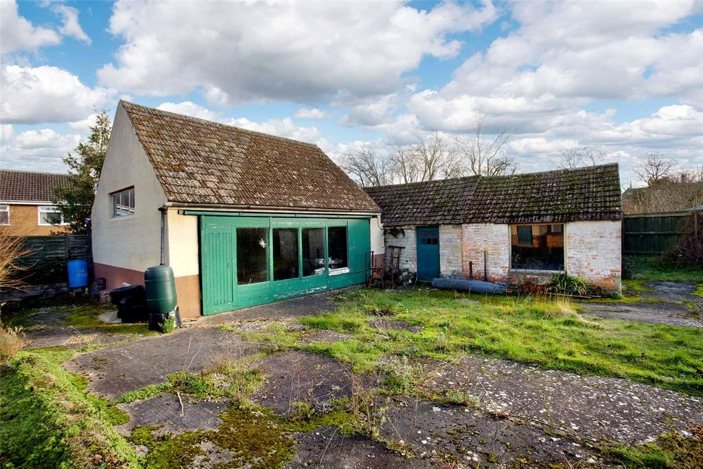 Glapthorn Road, Oundle... 3 bed bungalow £500,000