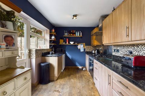 3 bedroom terraced house for sale - Buckles Close, Charlton Kings, Cheltenham, Gloucestershire, GL53