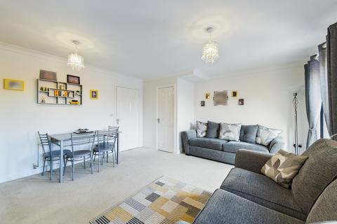 17 Laurel Grove, Uttoxeter, ST14 7EL