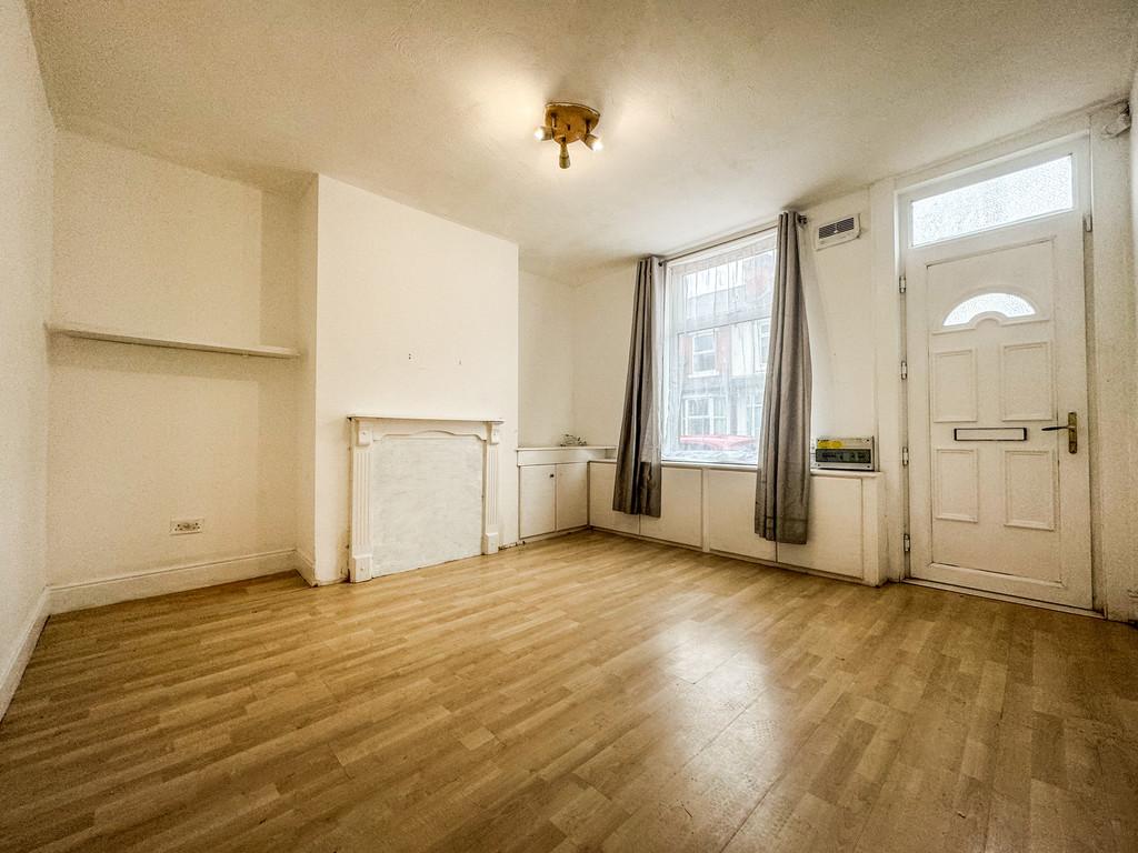 Vernon Avenue, Old Basford 2 bed terraced house for sale £120,000