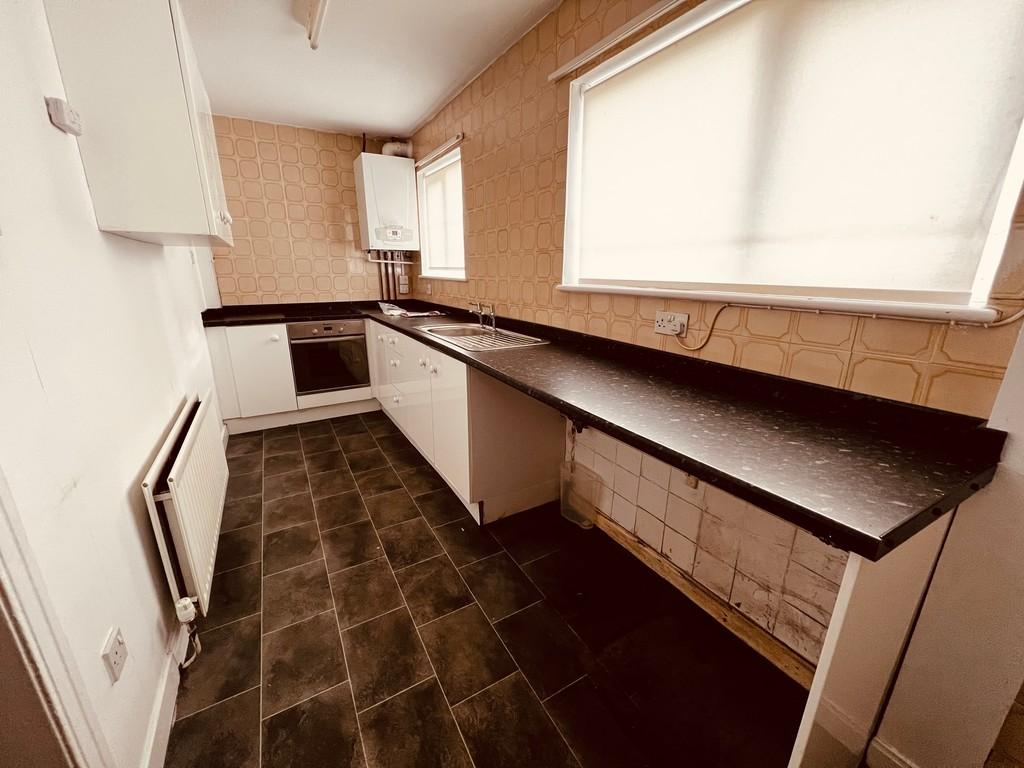 Lyne Road, Spennymoor 3 bed semidetached house £695 pcm (£160 pw)