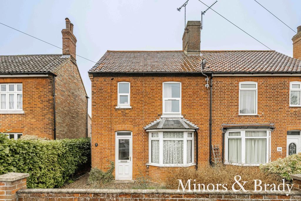 Bradfield Road, North Walsham 4 bed semidetached house £275,000