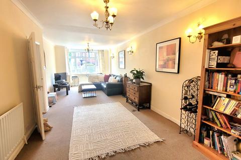 6 bedroom semi-detached house for sale, Waldegrave Road, Teddington, Greater London, TW11