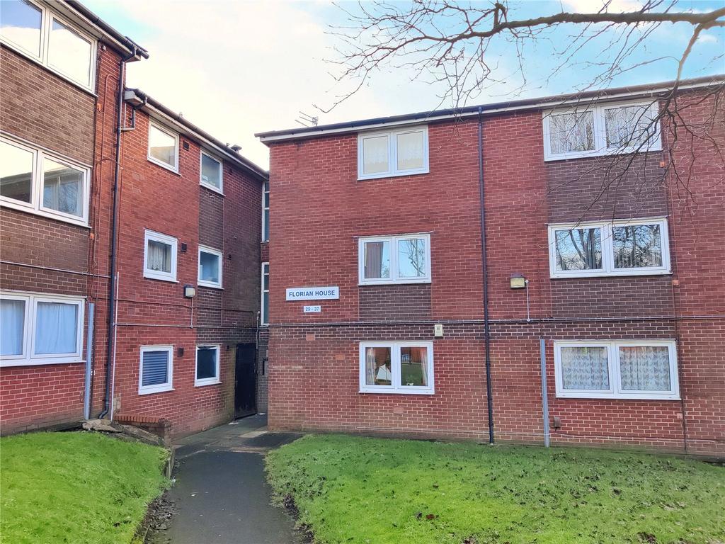 Henshaw Street, Oldham, Greater... 2 bed apartment £80,000