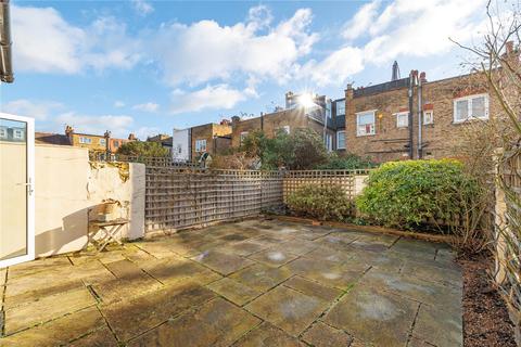 3 bedroom terraced house to rent - Bowfell Road, London