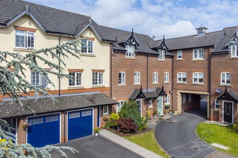 3 bedroom townhouse for sale, Deane Court, Stapeley, Nantwich