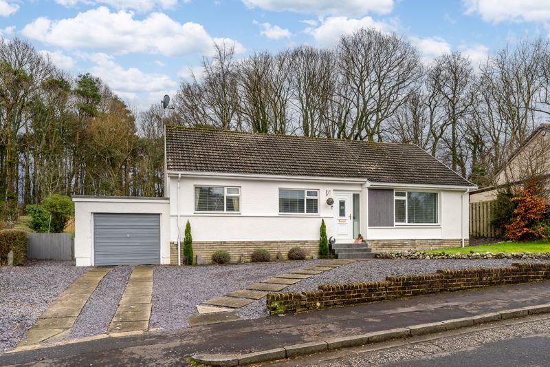 29 Woodend Road, Alloway, Ayr KA7 4QP 3 bed detached bungalow £270,000
