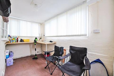 27 Foster Avenue, Bilston, WV14 9PT