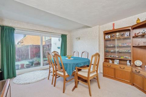 59 Pebblemoor, Edlesborough, Dunstable, LU6 2HZ