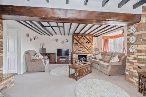 59 Pebblemoor, Edlesborough, Dunstable, LU6 2HZ