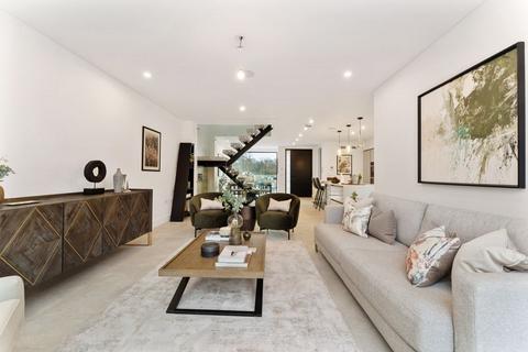 4 bedroom semi-detached house to rent, Gulliver Place, Muswell Hill, N10