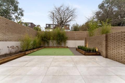 4 bedroom semi-detached house to rent, Gulliver Place, Muswell Hill, N10