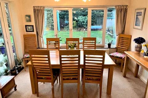 51 Alcester Drive, Sutton Coldfield, B73 6PZ