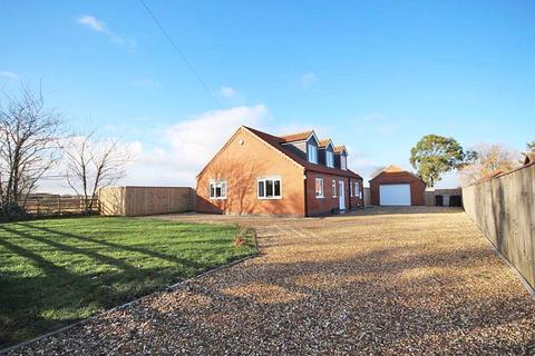 3 bedroom detached house for sale - MAIN ROAD, SALTFLEETBY