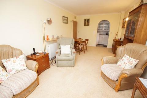 1 bedroom retirement property for sale, Homeryde House, High Street, Lee-On-The-Solent, PO13