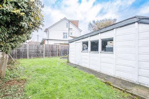 27 Grosvenor Avenue, Harrow, HA2 7AS