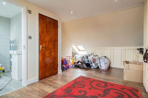 27 Grosvenor Avenue, Harrow, HA2 7AS