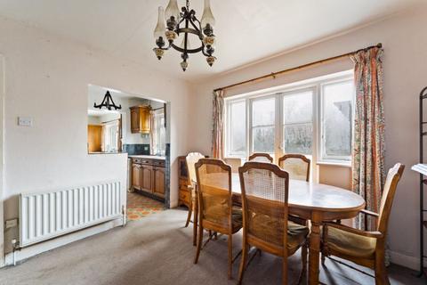 70 Gander Green Lane, Sutton, SM1 2EJ