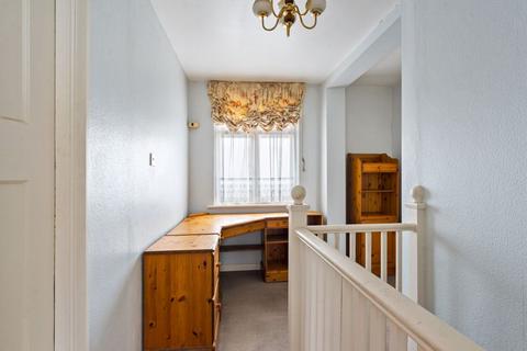 70 Gander Green Lane, Sutton, SM1 2EJ
