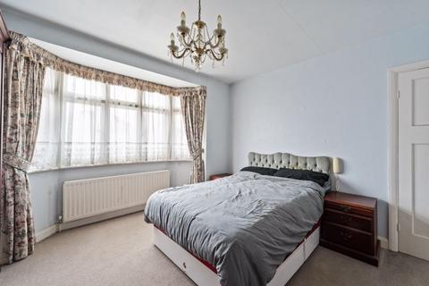 70 Gander Green Lane, Sutton, SM1 2EJ