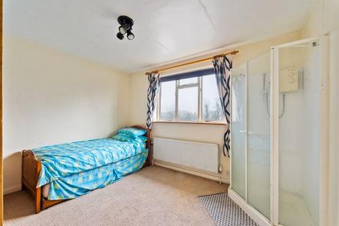 70 Gander Green Lane, Sutton, SM1 2EJ