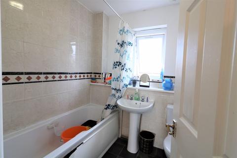 56 Hennessy Road, London, N9 0XJ