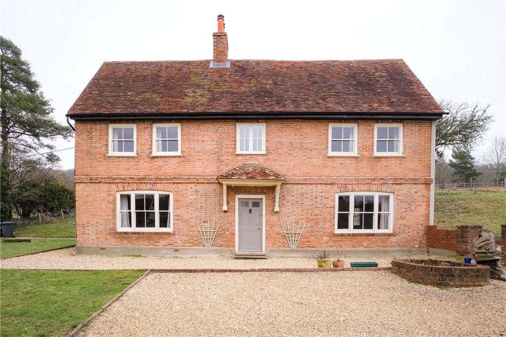 Oxford Road, Donnington, Newbury, Berkshire, RG14 4 bed detached house