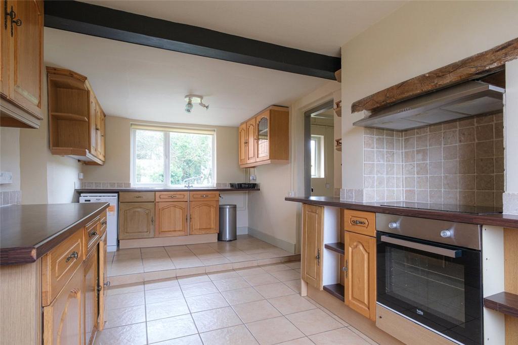 Oxford Road, Donnington, Newbury, Berkshire, RG14 4 bed detached house
