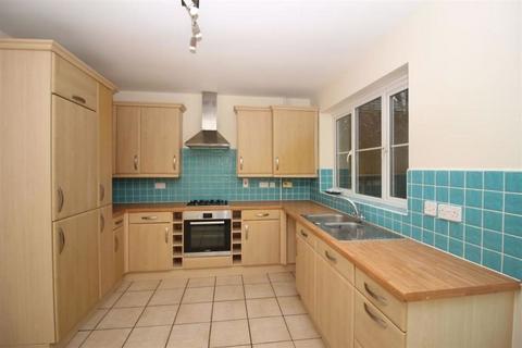 4 bedroom townhouse to rent, Harewelle Way, Harrold Village,  Bedford