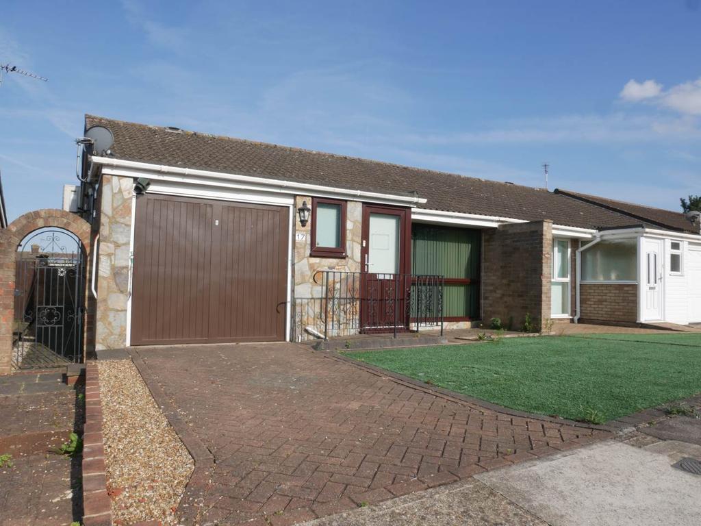 Thorndale Close, Chatham, Kent 2 bed terraced bungalow £1,100 pcm (£