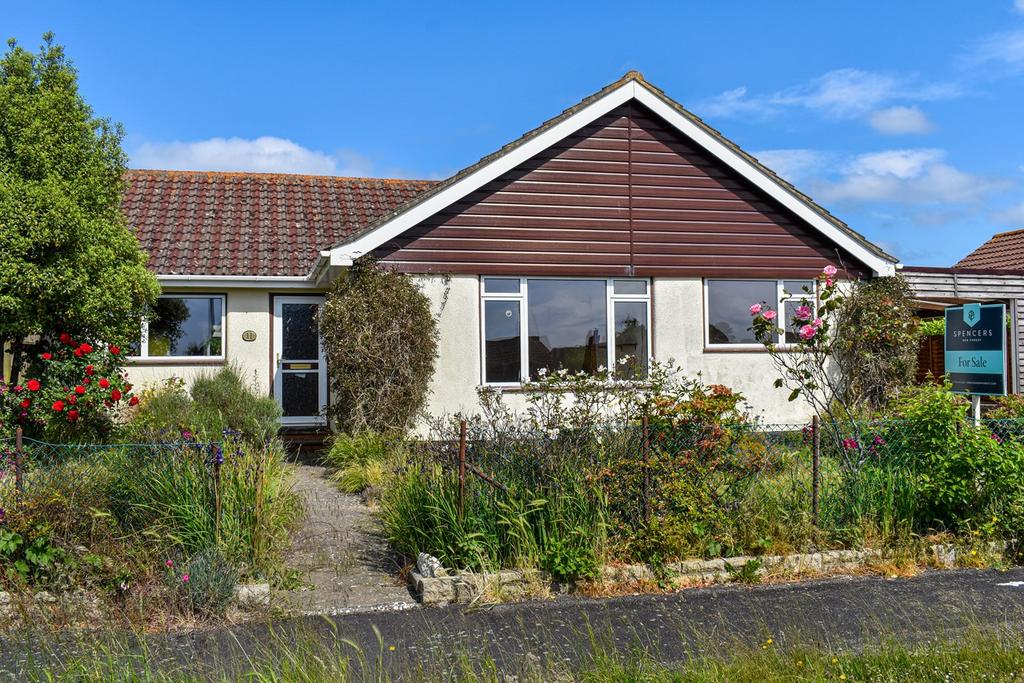 Beresford Road, Lymington, SO41 3 bed detached bungalow for sale £575,000