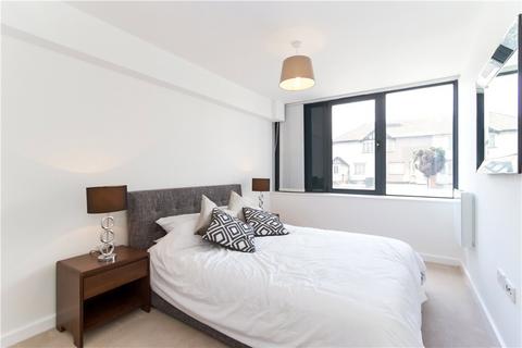 1 bedroom apartment to rent, Durnsford Road, London, SW19