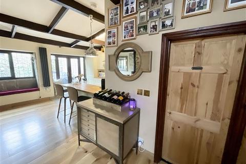 Frogpool Barn Lightwood Lane, Sheffield, S8 8BG