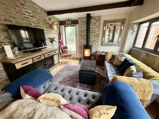 Lounge 2