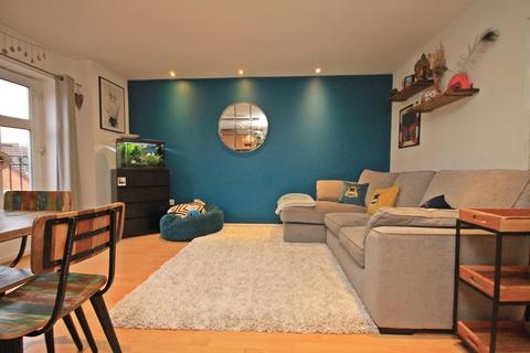 2 bedroom apartment for sale - Bourchier Way, Warrington, WA4
