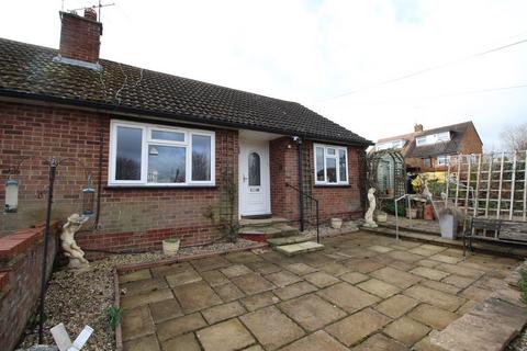 2 bedroom bungalow for sale - Oldfield Rise, Whitwell, Hitchin, SG4
