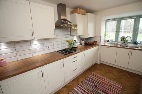 115 Barley Fields, Thornbury, Bristol, BS35 1AQ